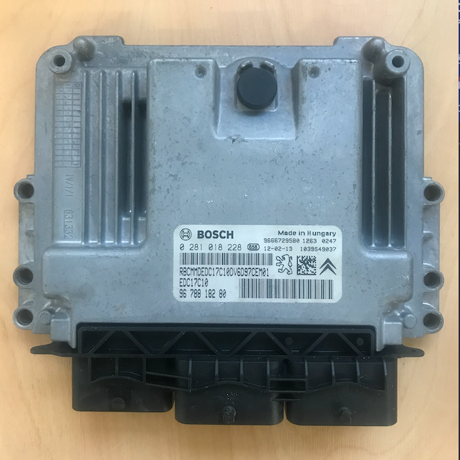 Bosch Engine ECU, 0281018228, 0 281 018 228, 9678818280, 96 788 182 80, 1039S49037, EDC17C10