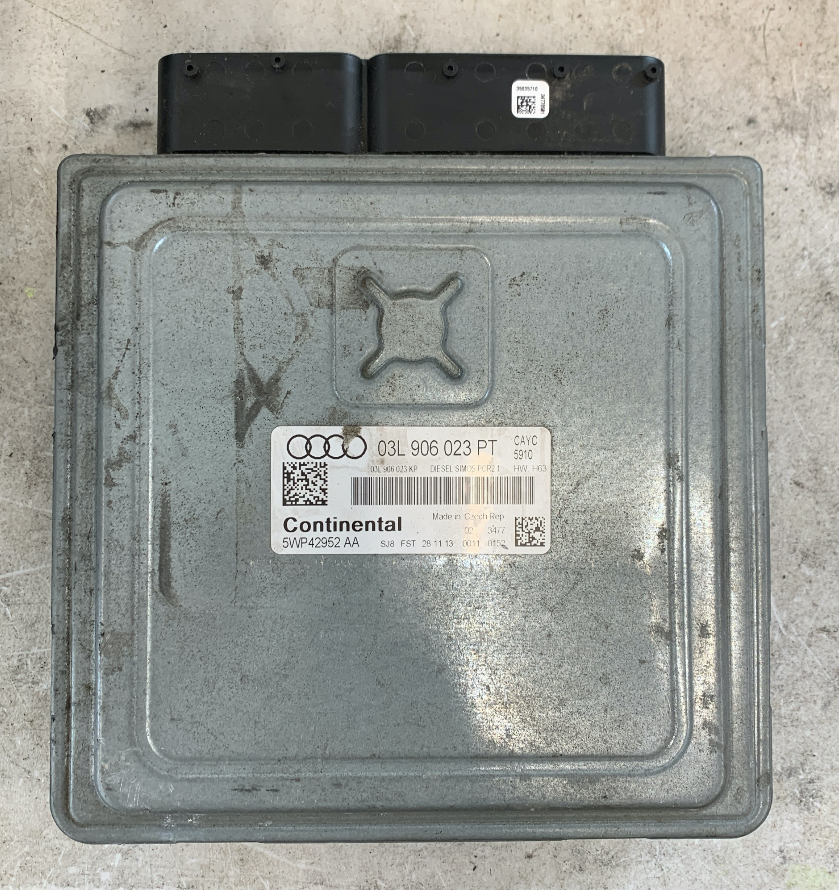 Continental Engine ECU, 03L906023PE, 03L 906 023 PE, 5WP42952 AA, DIESEL SIMOS PCR2.1