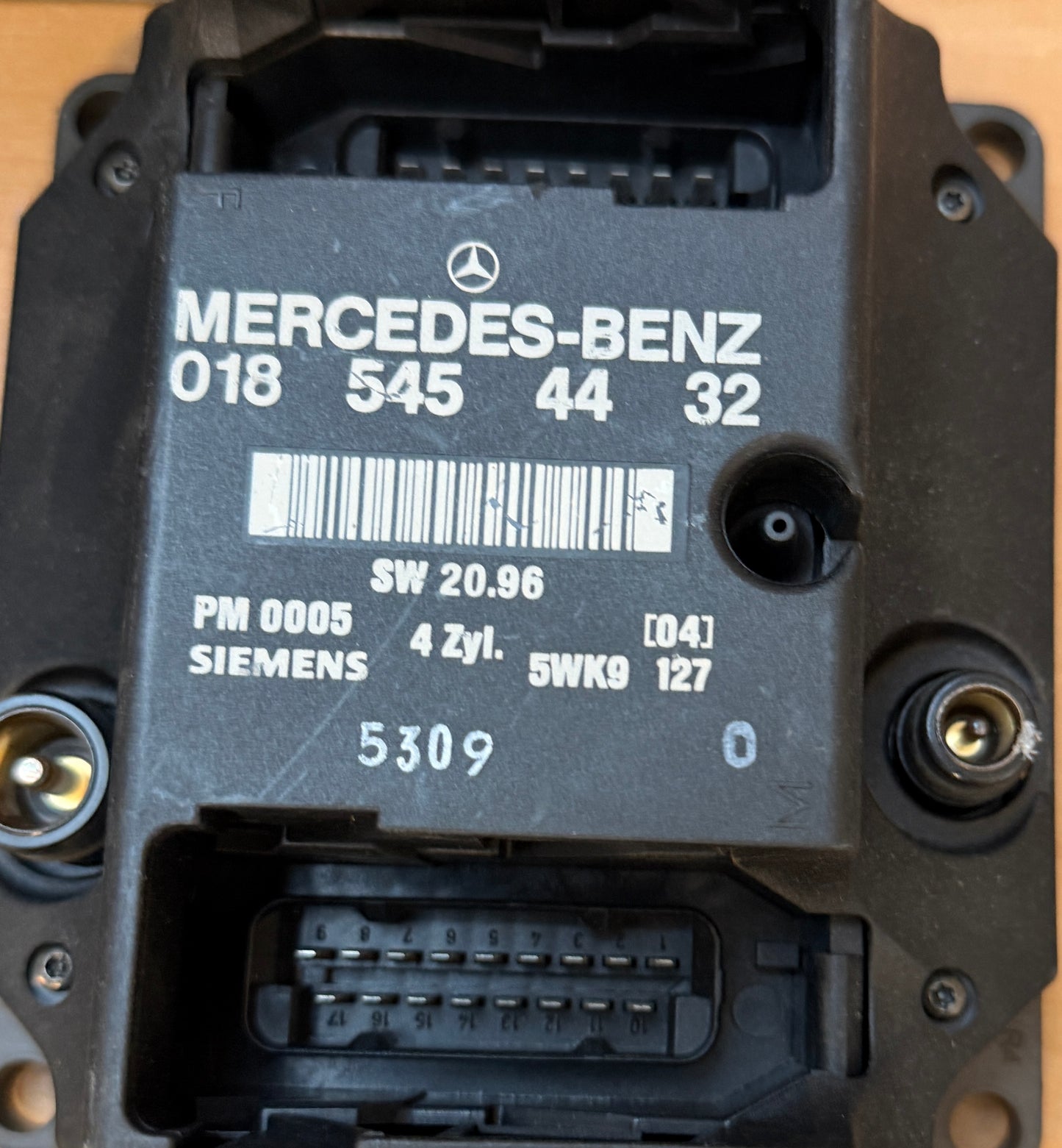 Plug & Play Brand New Mercedes-Benz Engine ECU, 0185454432, 018 545 44 32, 5WK9 127, 5WK9127