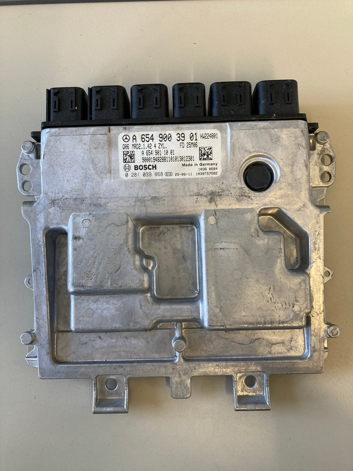 Plug and Play Bosch Engine ECU, Mercedes-Benz, 0281039868, 0 281 039 868, A6549003901, A 654 900 39 01, A6549011001, A 654 901 10 01