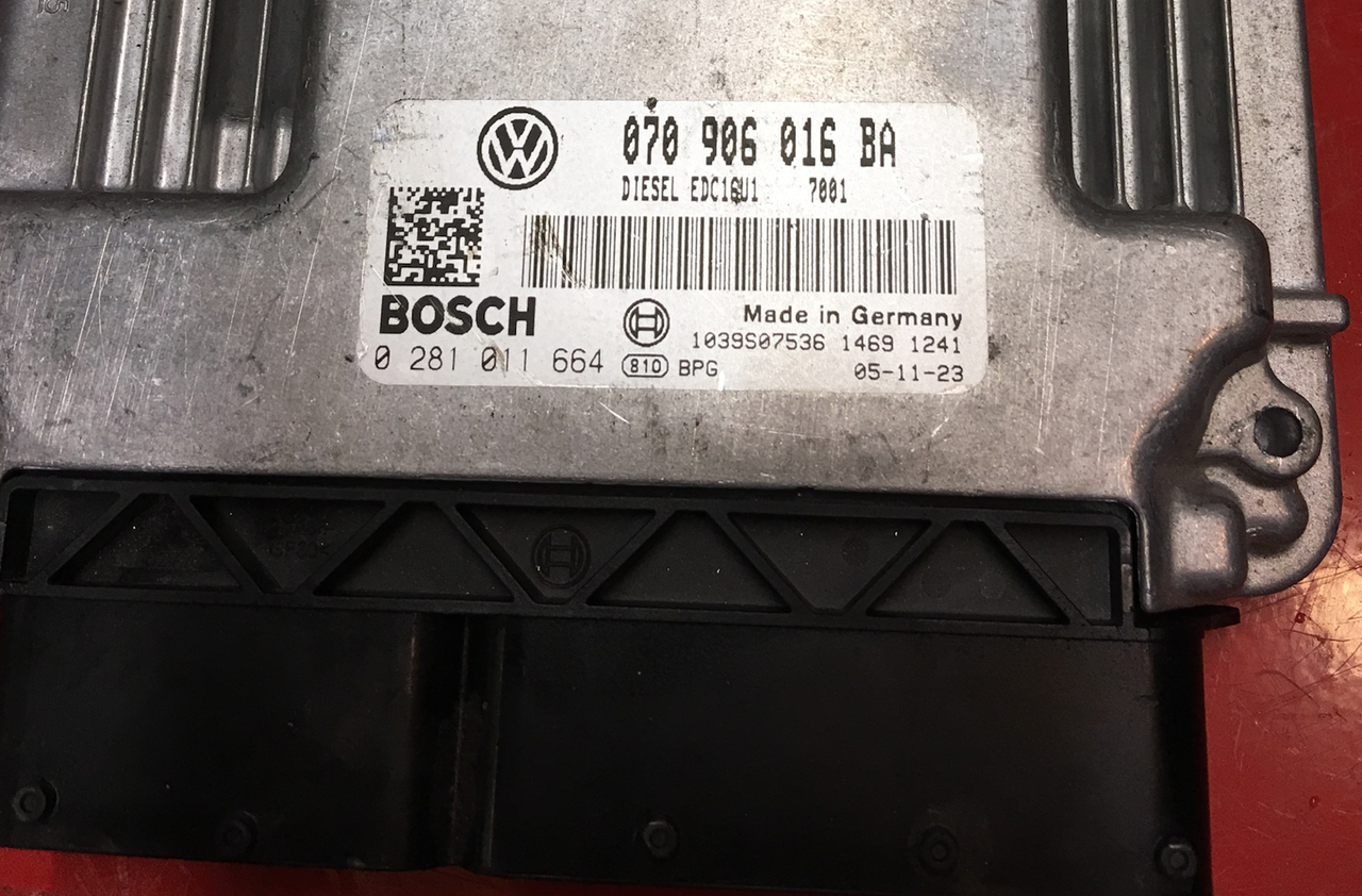 VW Transporter T5 2.5 TDI, 0281011664, 0 281 011 664, 070906016BA, 070 906 016 BA, EDC16U1