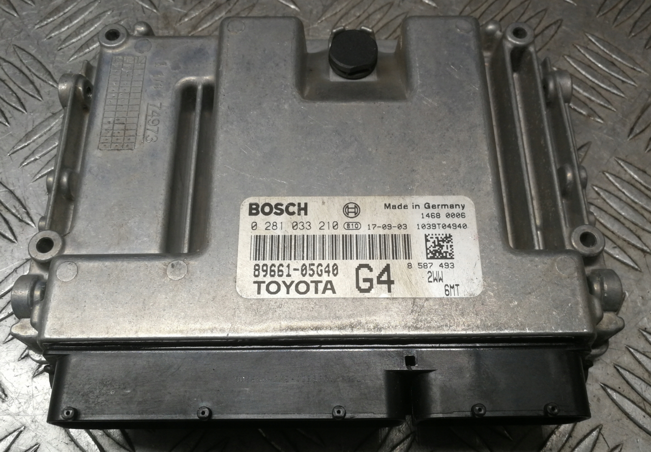 Toyota Avensis 2.0 D-4D, 0281033210, 0 281 033 210, 8966105G40, G4