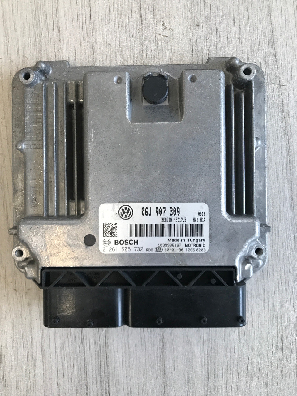 VW, 0261S05732, 0 261 S05 732, 06J907309, 06J 907 309, MED 17.5