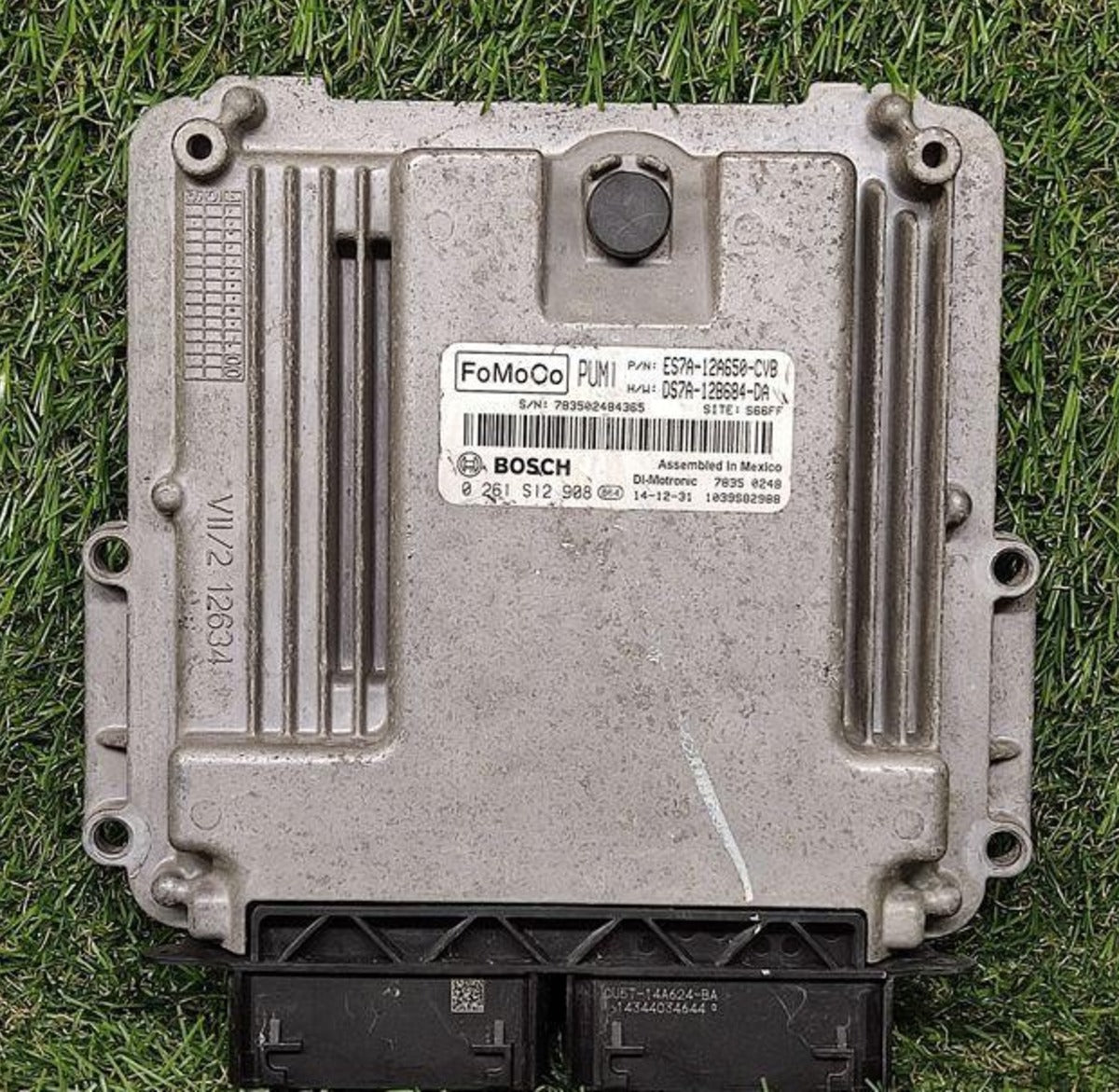 Bosch ECU 0261S12908 ES7A-12A650-CVB DS7A-12B684-DA