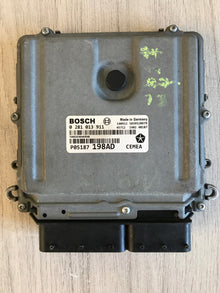 0281013911, 0 281 013 911, P05187198AD, P05187 198AD