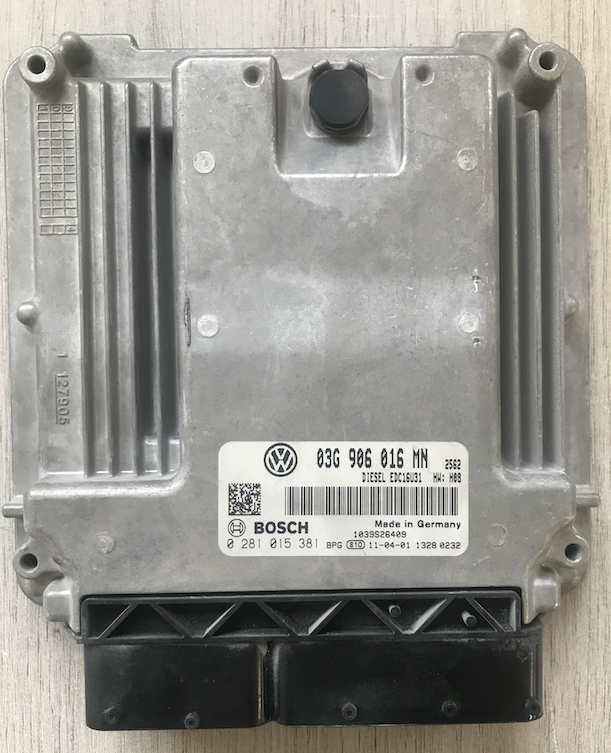 Bosch Engine ECU, 0 281 015 381, 03G 906 016 MN, 0281015381, 03G906016MN, 1039S26409, EDC16U31