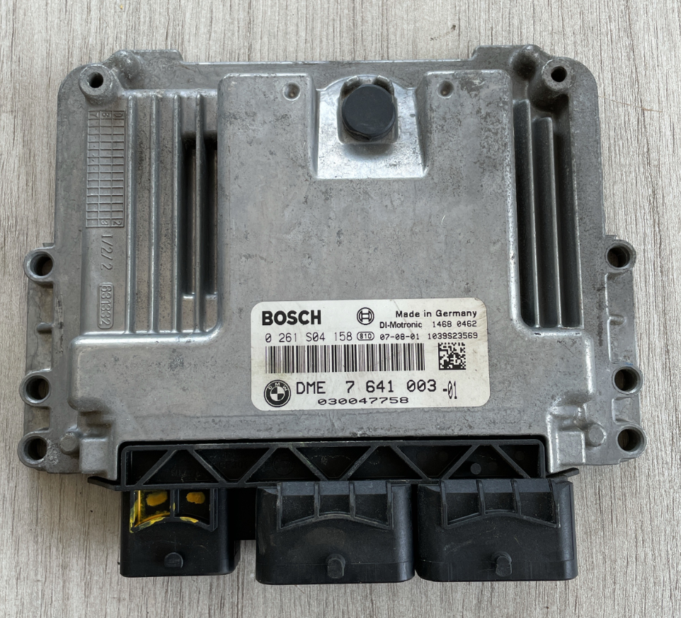 Bosch Engine ECU, BMW, 0261S04158, 0 261 S04 158, DME7641003, DME 7 641 003