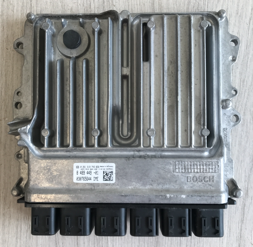 Bosch Engine ECU, BMW, 0261S19743, 0 261 S19 743, 8489449, 8 489 449, DME