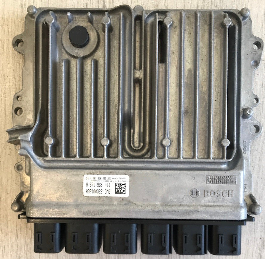 Bosch Engine ECU, BMW 330e, 0261S16555, 0 261 S16 555, 8671965, 8 671 965