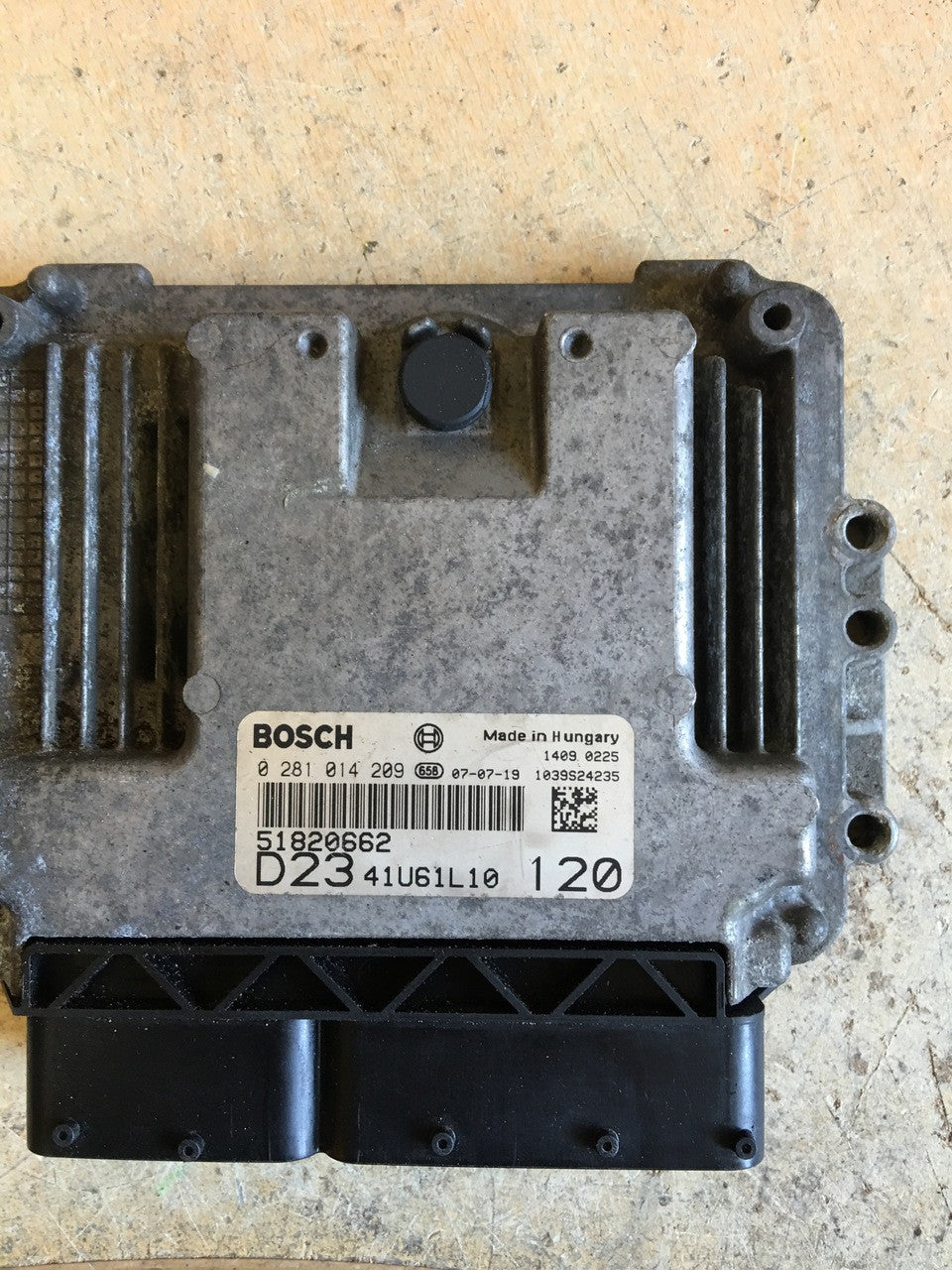 0281014209, 0 281 014 209, 51820662