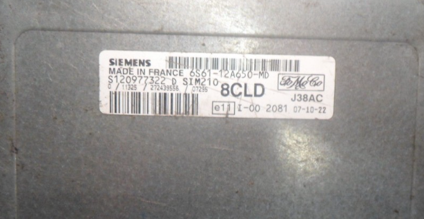Siemens Engine ECU, Ford, 6S61-12A650-MD, S120977322 D, 8CLD, SIM210