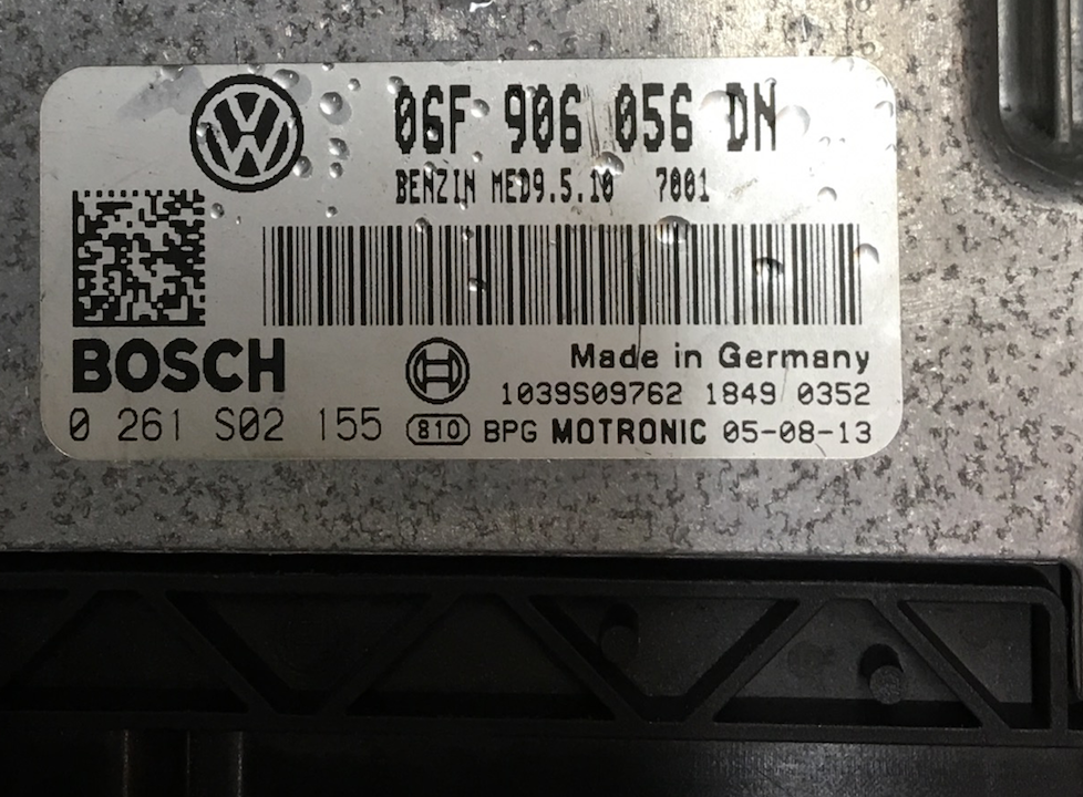 VW Golf, Jetta 2.0 FSI, 0261S02155, 0 261 S02 155, 06F906056DN, 06F 906 056 DN, MED9.5.10